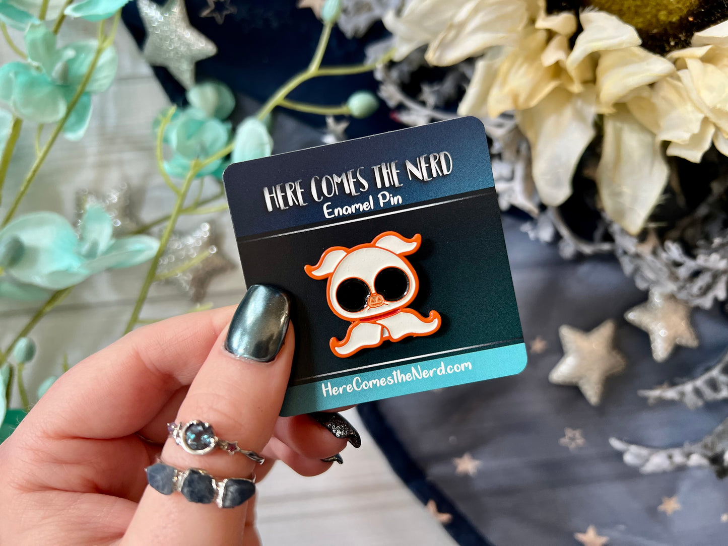 *Limited Edition* *MINI* Blanket Dog - Enamel Pin