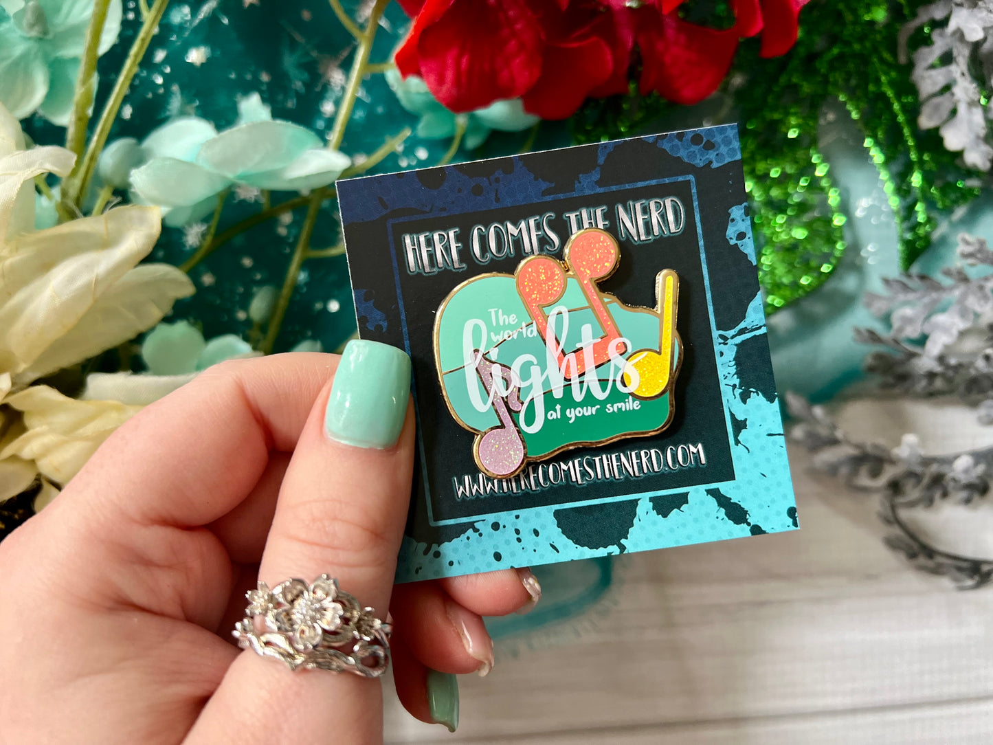 "The world lights at your smile" Quote - Enamel Pin