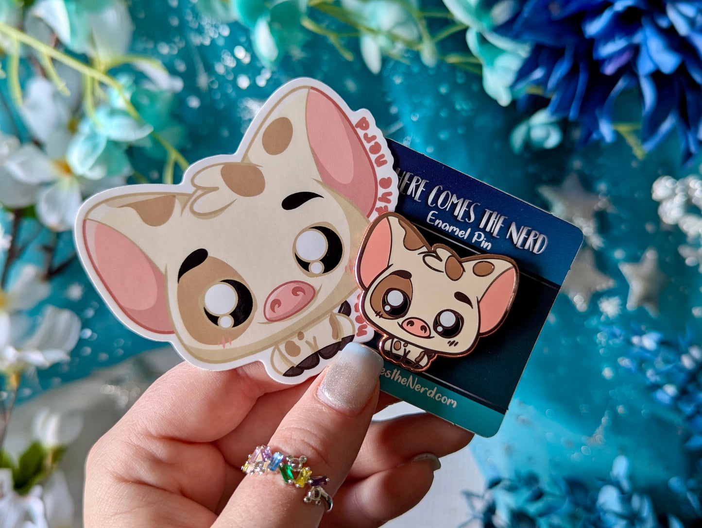 Island Pig - Enamel Pin