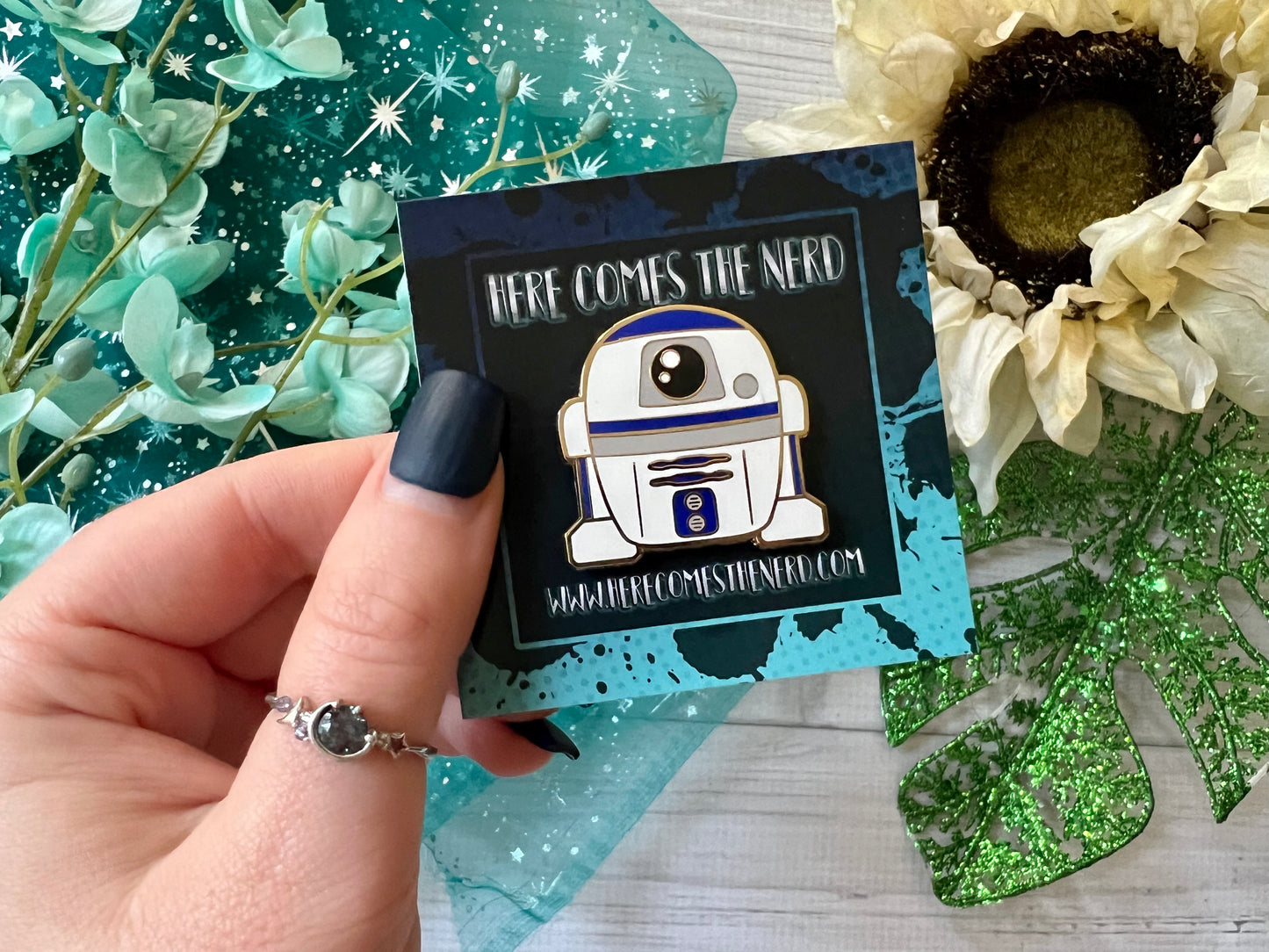 *MINI* Message Robot - Enamel Pin