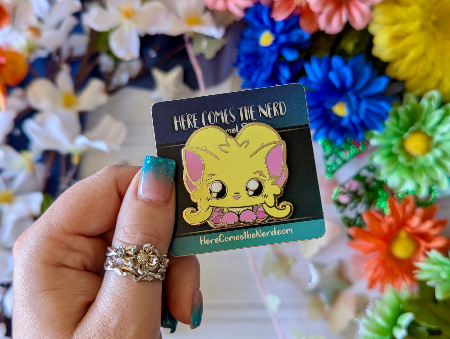 Fluffara (Yellow/Anniversary/Halloween) - Enamel Pin