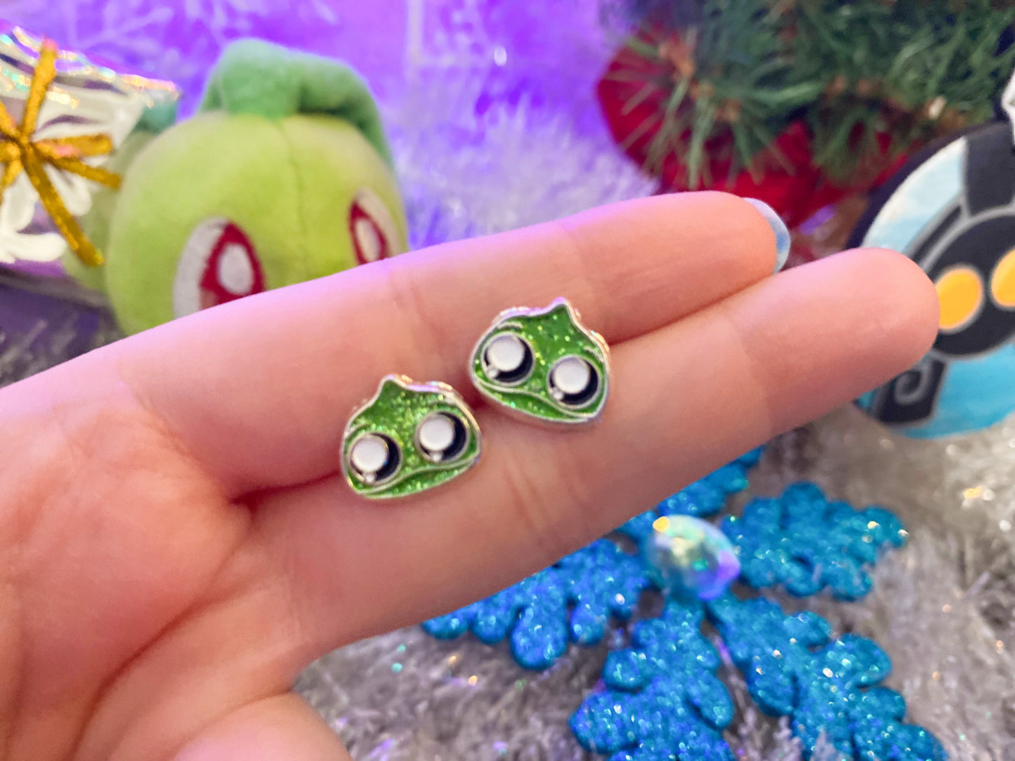 Chameleon - Stud Earrings (For Sensitive Ears)