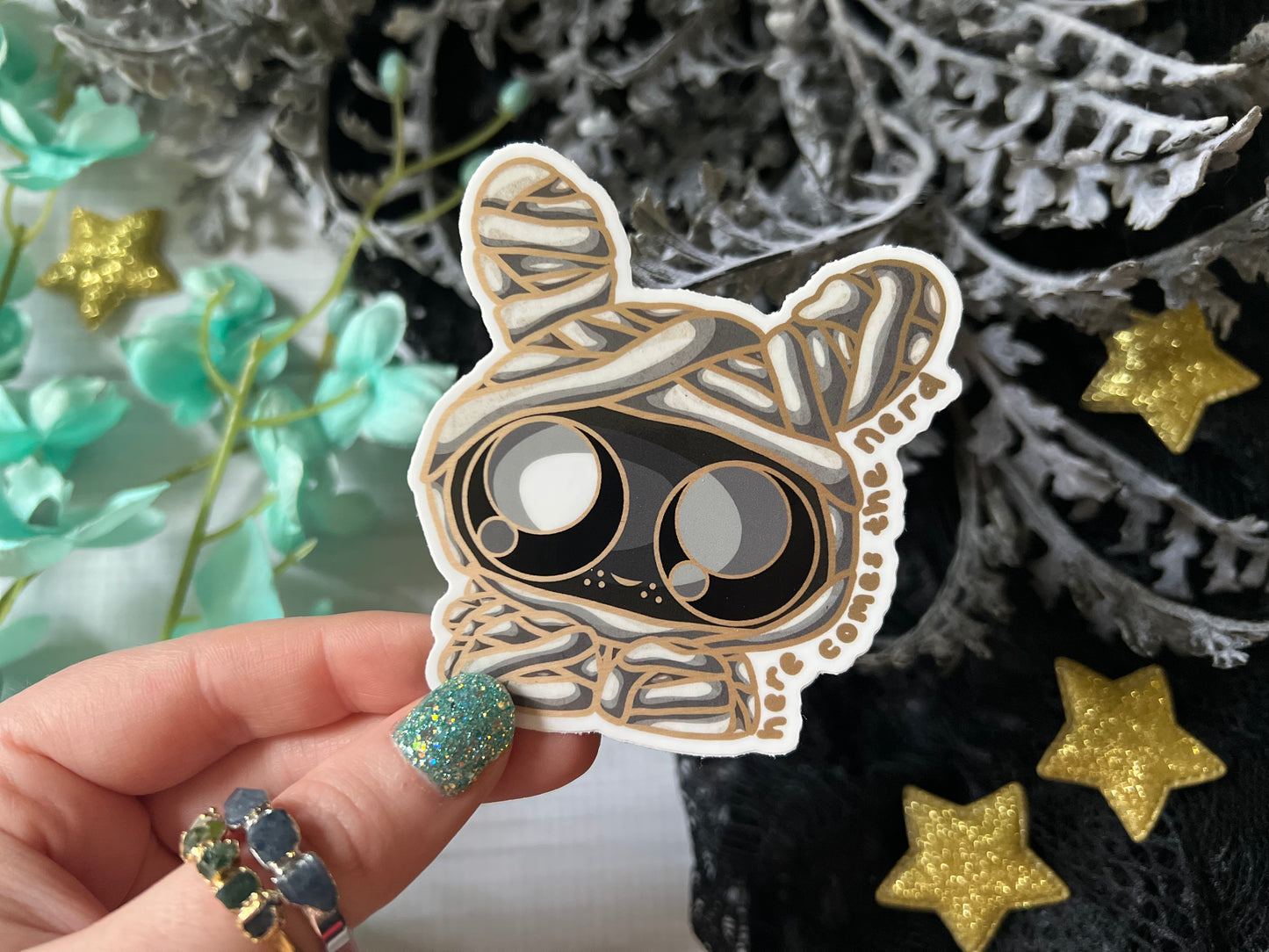 Mum Bun - Vinyl Sticker (FREEEEE Shipping!)