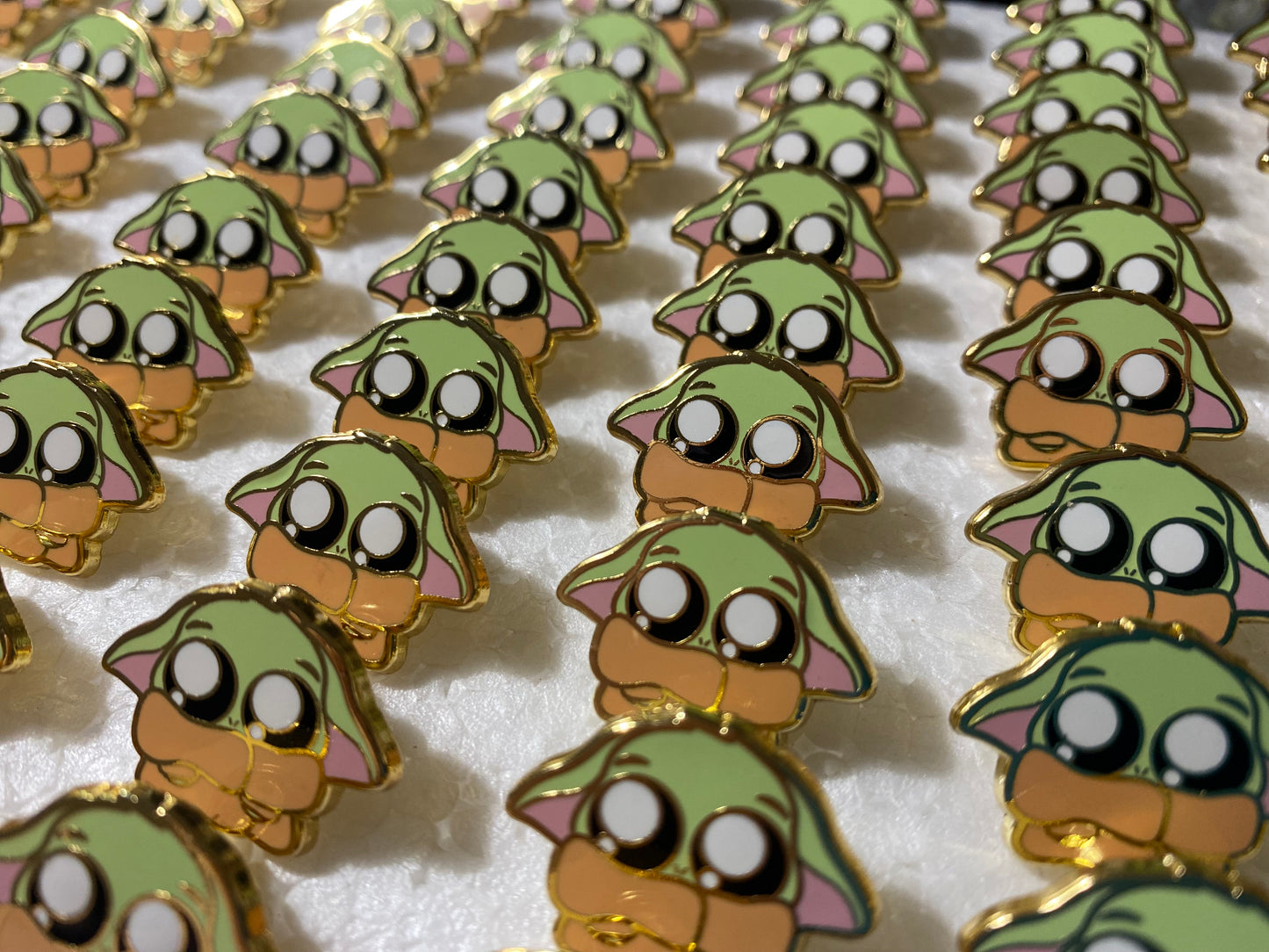 *MINI* The Child - Enamel Pin