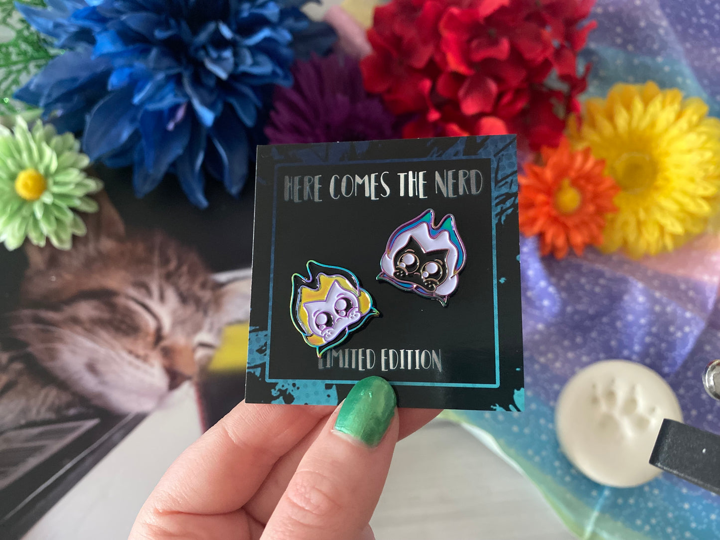 *Collectible* *MINI* Singing Flowers (Rainbow) - 2 Enamel Pins