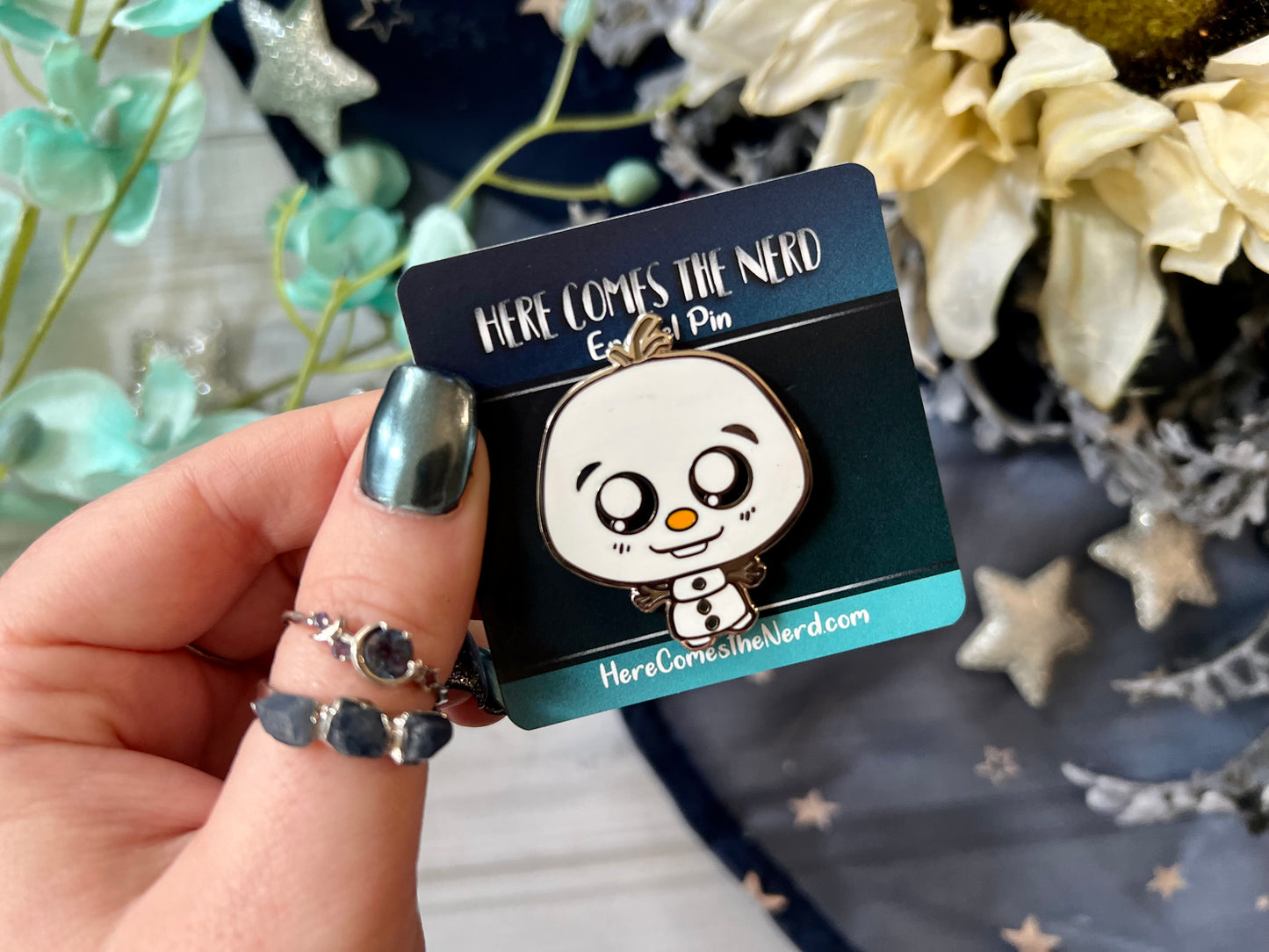 Warm Hugs - Enamel Pin